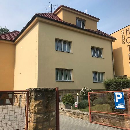 Jičín Hotel Bohemia المظهر الخارجي الصورة
