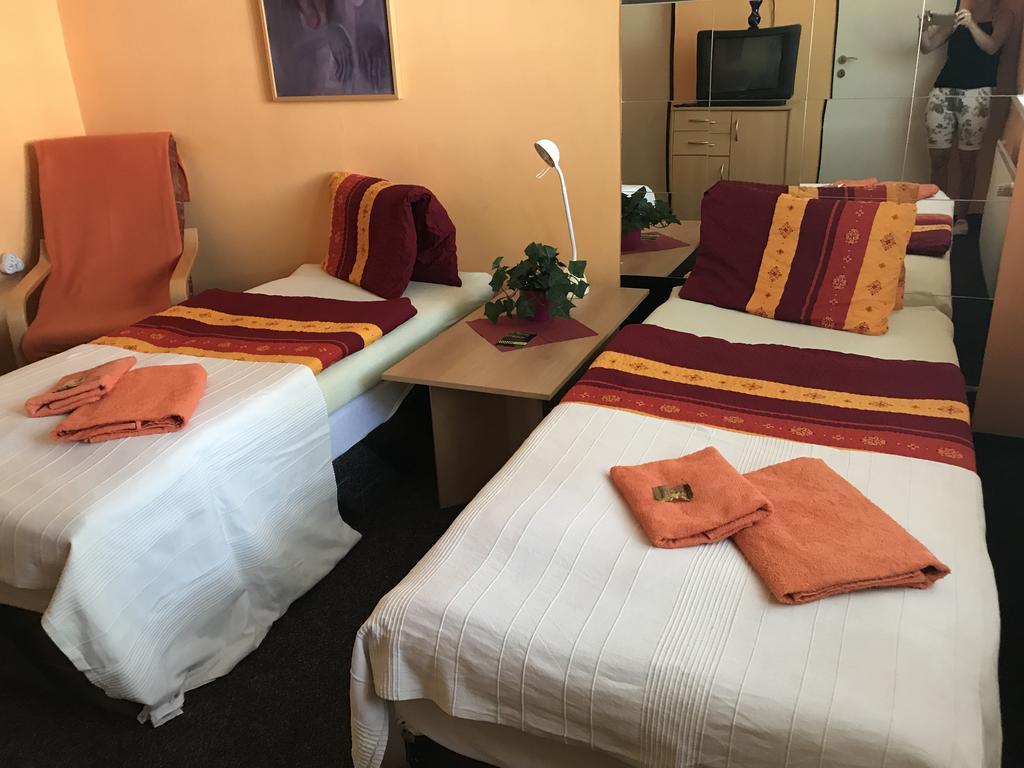Jičín Hotel Bohemia المظهر الخارجي الصورة